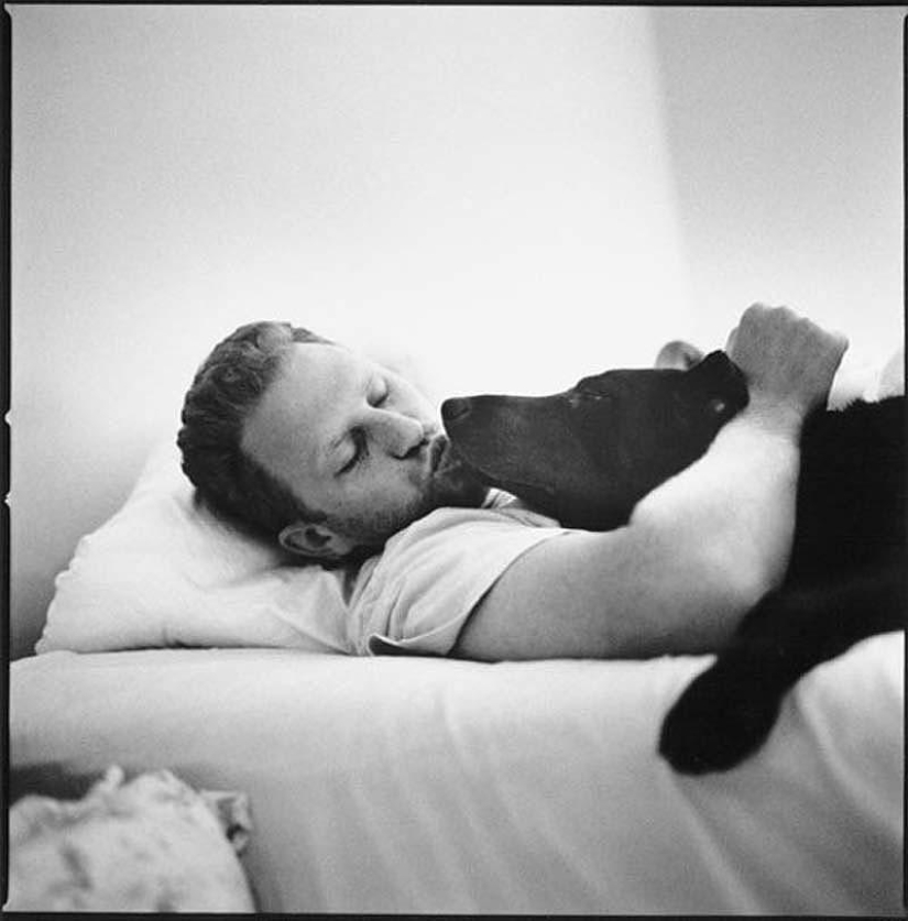 Hombres temprano en la mañana