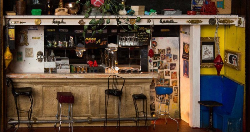 Honey, I shrunk the beer: American miniature makes an exact copy of bars