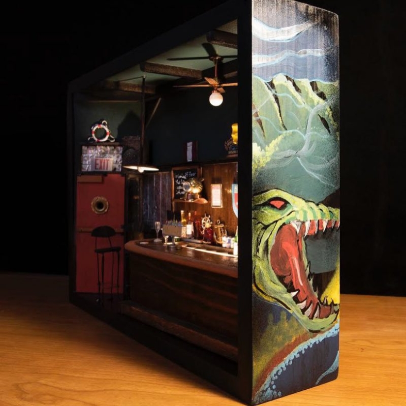 Honey, I shrunk the beer: American miniature makes an exact copy of bars