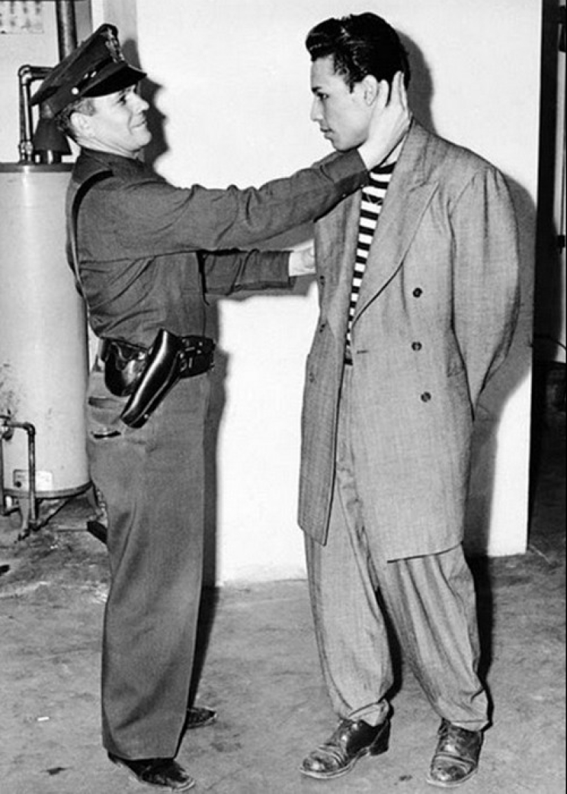 How a fancy suit became a symbol of anti-war and racial protests How a fancy suit became a symbol of anti-war and racial protests