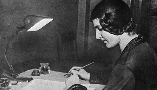 How a noblewoman and decadent Larisa Reisner became a sex symbol of the October Revolution