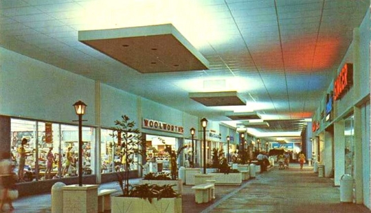 How Austrian immigrant Viktor Grunbaum came up with the idea of a shopping mall