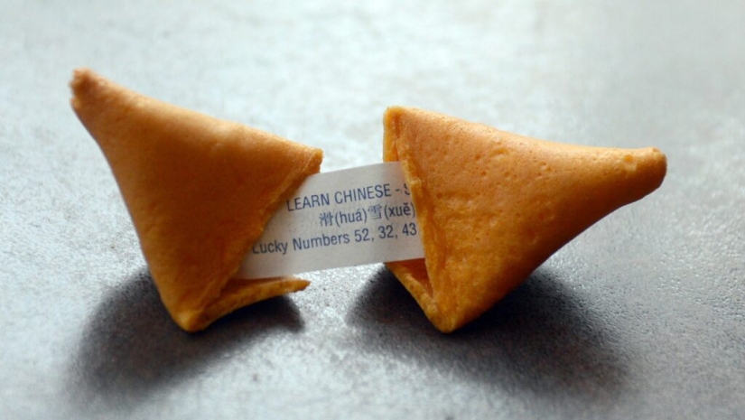 How Chinese fortune cookies came to be, and why they haven't been heard of in China