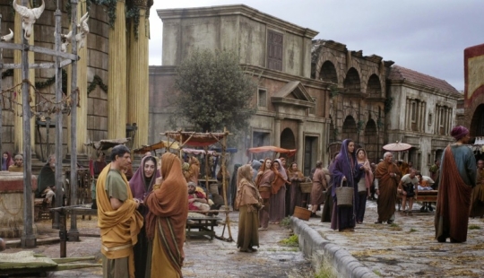 How did ordinary people live in Ancient Rome?