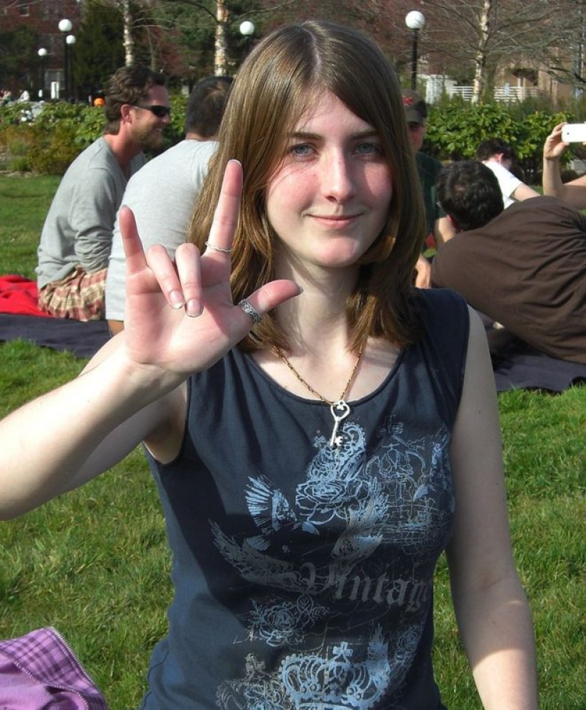 How did the "goat" gesture appear and what does it mean How did the "goat" gesture appear and what does it mean