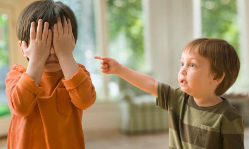 How did the word “sneak” appear and why was it used to be pronounced with respect? How did the word “sneak” appear and why was it used to be pronounced with respect?