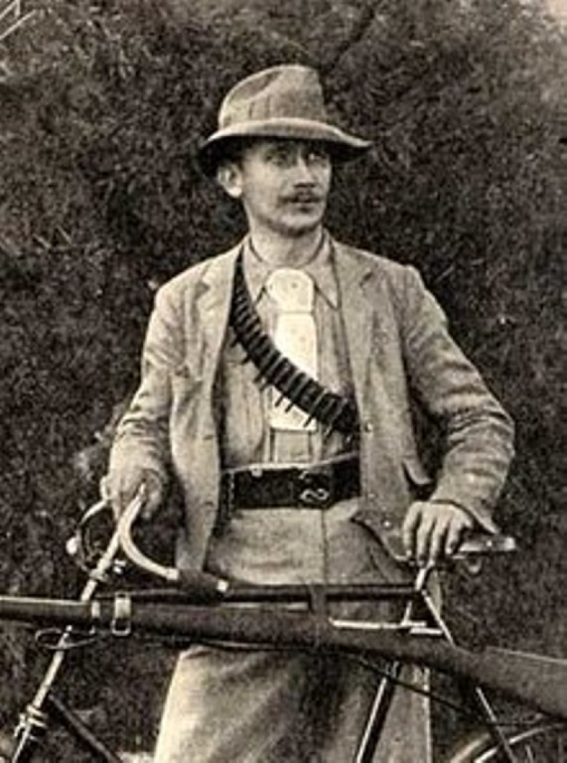 How Hollywood Star Charlize Theron's Ancestor Came Up with Bicycle Troops How Hollywood Star Charlize Theron's Ancestor Came Up with Bicycle Troops