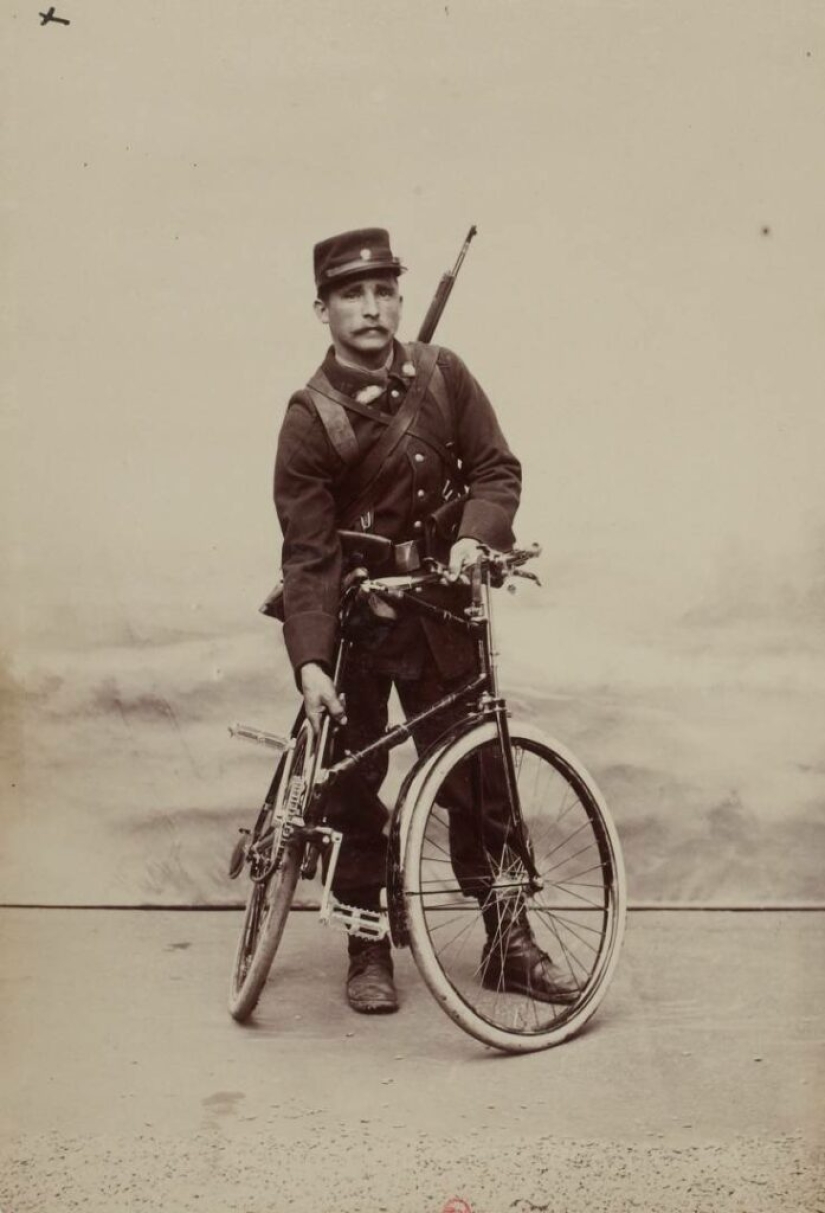 How Hollywood Star Charlize Theron's Ancestor Came Up with Bicycle Troops How Hollywood Star Charlize Theron's Ancestor Came Up with Bicycle Troops