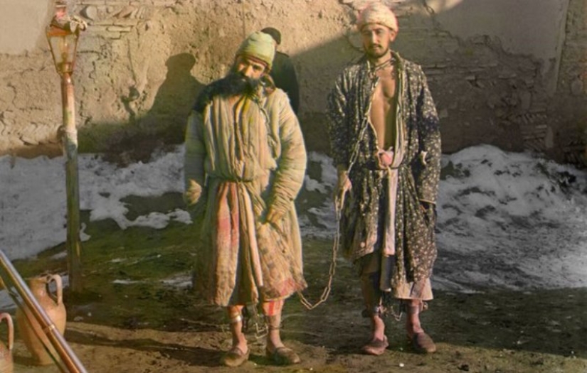 How in the old days they treated sick and old slaves in different countries How in the old days they treated sick and old slaves in different countries