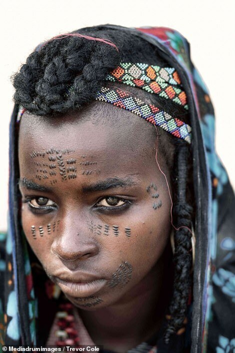 How is a beauty pageant among the men of the tribe wodaabe who judge teen girls