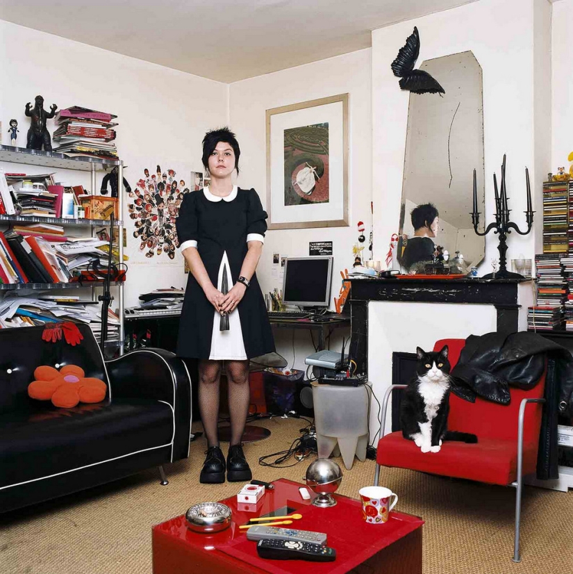 How modern residents of Paris live:" 75 Parisians " by Baudouin How modern residents of Paris live:" 75 Parisians " by Baudouin