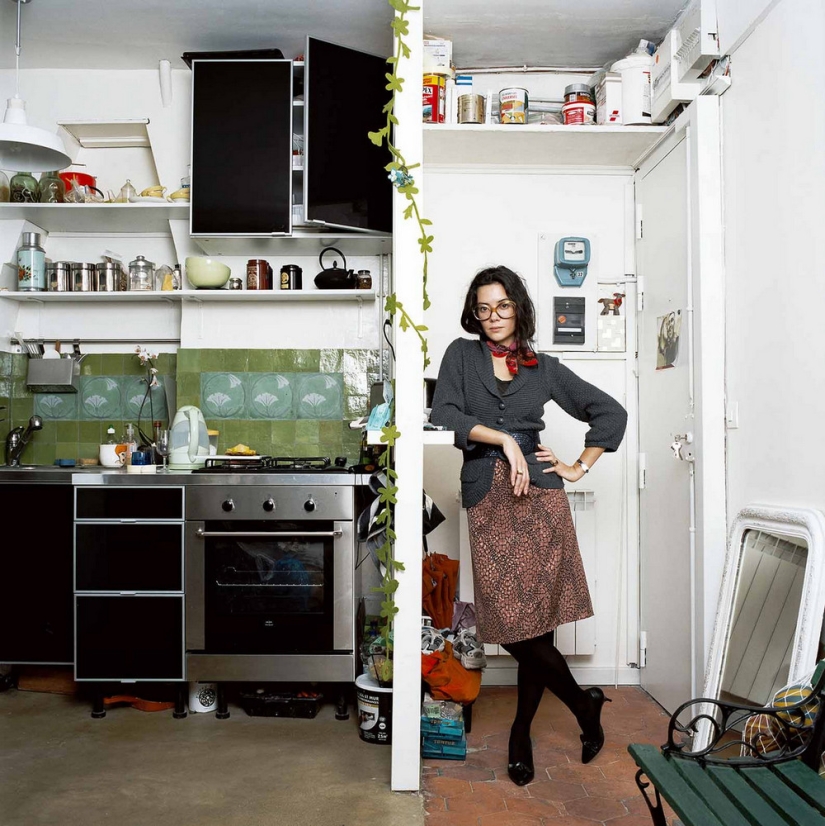 How modern residents of Paris live:" 75 Parisians " by Baudouin How modern residents of Paris live:" 75 Parisians " by Baudouin