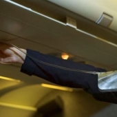 How oxygen masks work in airplanes and why there is no oxygen in them