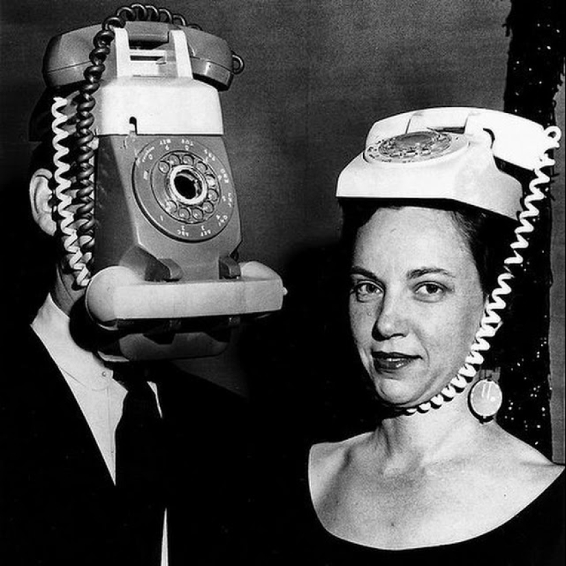 How people waited for mobile phones: 18 photos from the past How people waited for mobile phones: 18 photos from the past