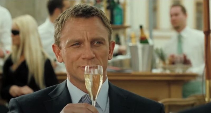 How the expression "Who does not take risks, does not drink champagne" appeared How the expression "Who does not take risks, does not drink champagne" appeared