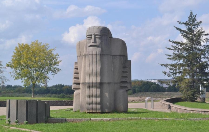 How the god Perun, alien to them, was imposed on the Eastern Slavs How the god Perun, alien to them, was imposed on the Eastern Slavs