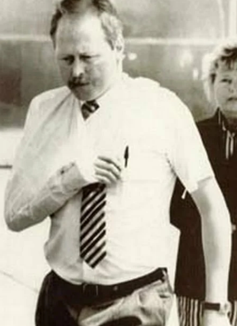 How the pilot of the airliner made a flight outside the cockpit and survived How the pilot of the airliner made a flight outside the cockpit and survived