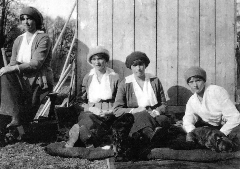 How the Romanov family lived their last days before their tragic execution