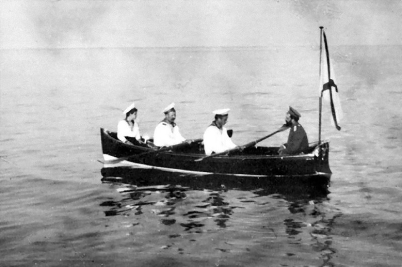 How the Romanov family lived their last days before their tragic execution