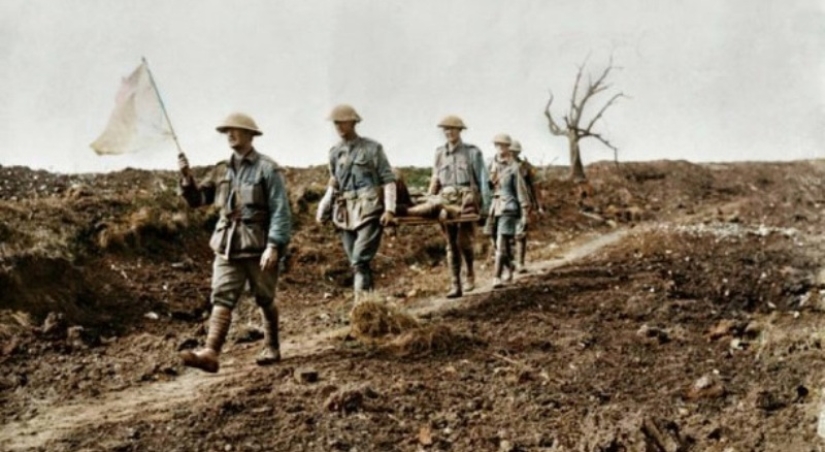 How the white flag became a symbol of an invitation to negotiations and a sign of capitulation