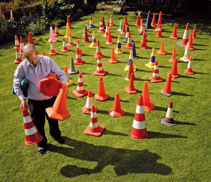How the World's Most Boring International Dull Men's Club Lives How the World's Most Boring International Dull Men's Club Lives