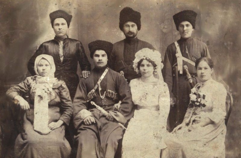 How the Zaporozhye and Don Cossacks chose their wives How the Zaporozhye and Don Cossacks chose their wives