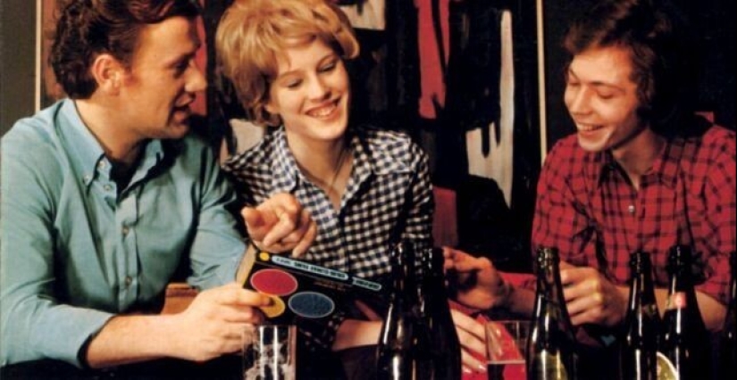 How they lit up at parties in the 1970s How they lit up at parties in the 1970s