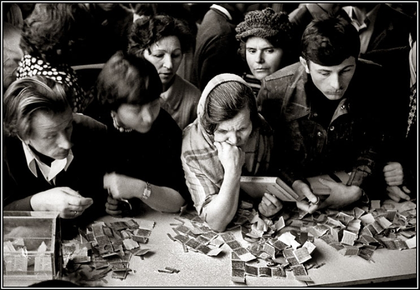 How to stir up grandmothers: selected works of the star of Soviet photography Vladimir Rolov How to stir up grandmothers: selected works of the star of Soviet photography Vladimir Rolov