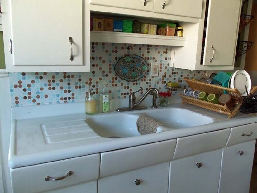 How to update things with self-adhesive tape