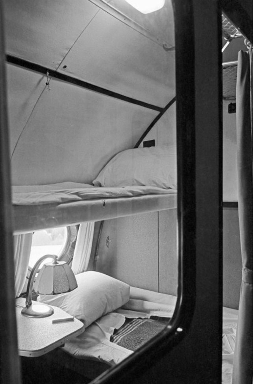 How we used to fly first class: caviar, any alcohol, smoking right in the seat and a full-fledged berth