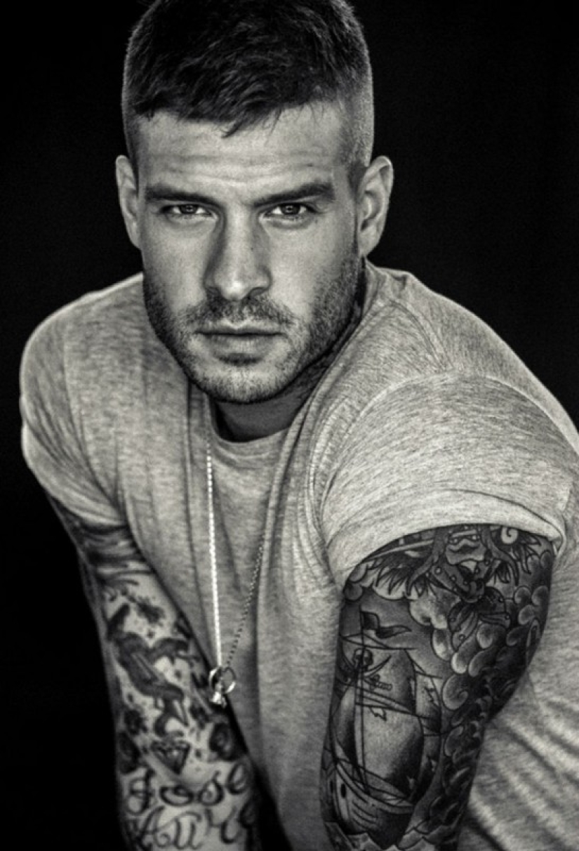 How women love men with their eyes How women love men with their eyes