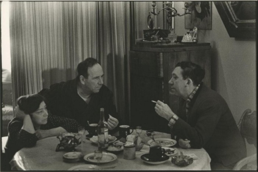 "I demand the continuation of the banquet": rare photos of Soviet celebrities during feasts "I demand the continuation of the banquet": rare photos of Soviet celebrities during feasts