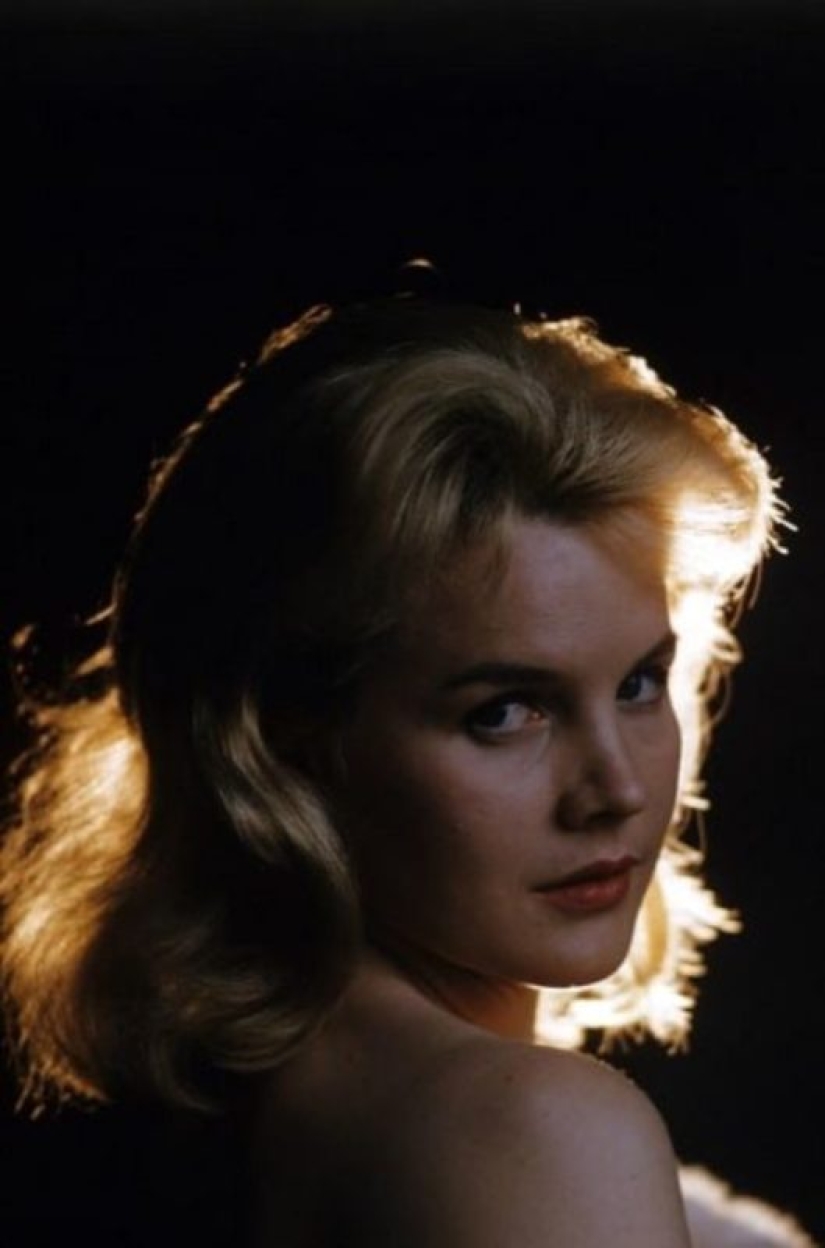 "I give 150 cows for this doll!". Incredible Carroll Baker in vintage photo set