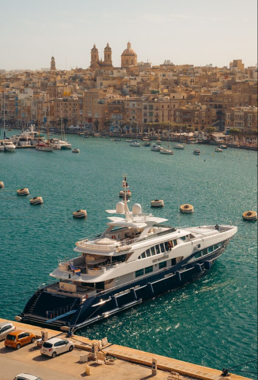 I Went To Valletta, Malta—Here Are 17 Photos That Showcase Its Beauty