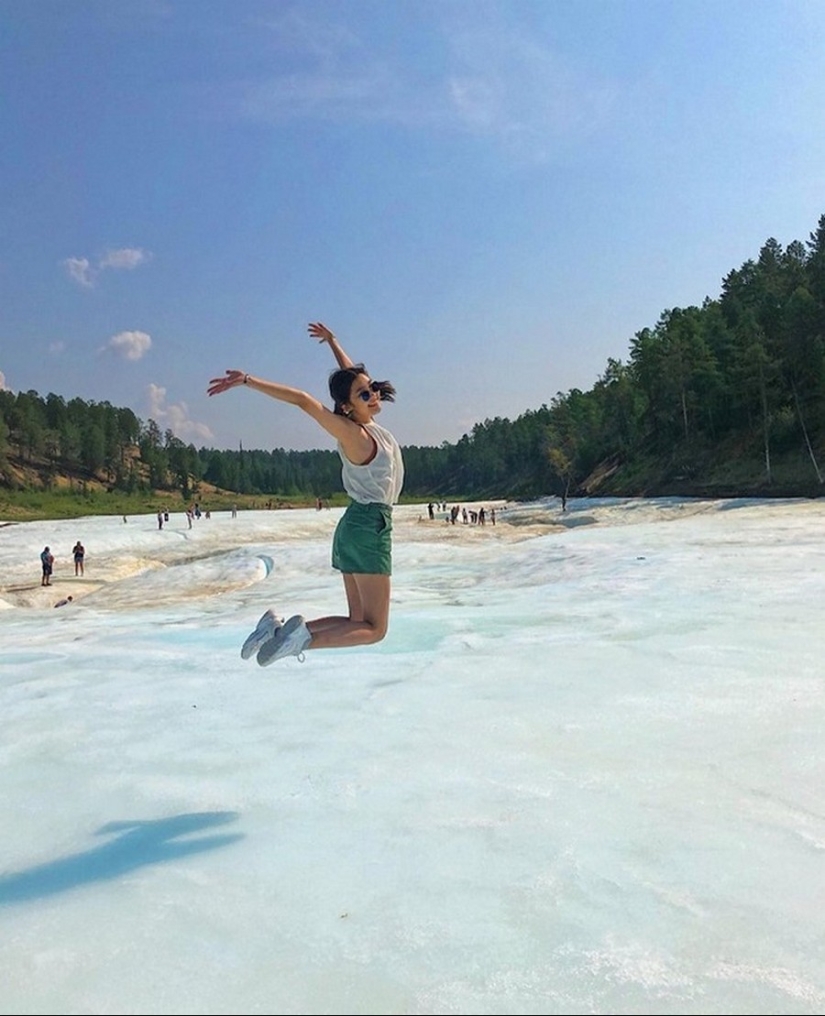 Ice beach Buluus, the existence of which is hard to believe Ice beach Buluus, the existence of which is hard to believe