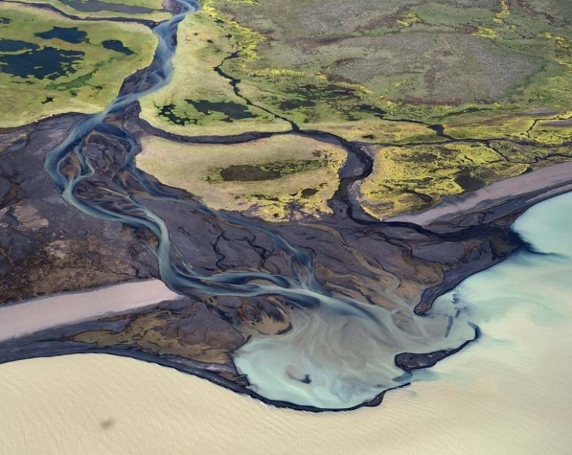 Icelandic rivers - view from above