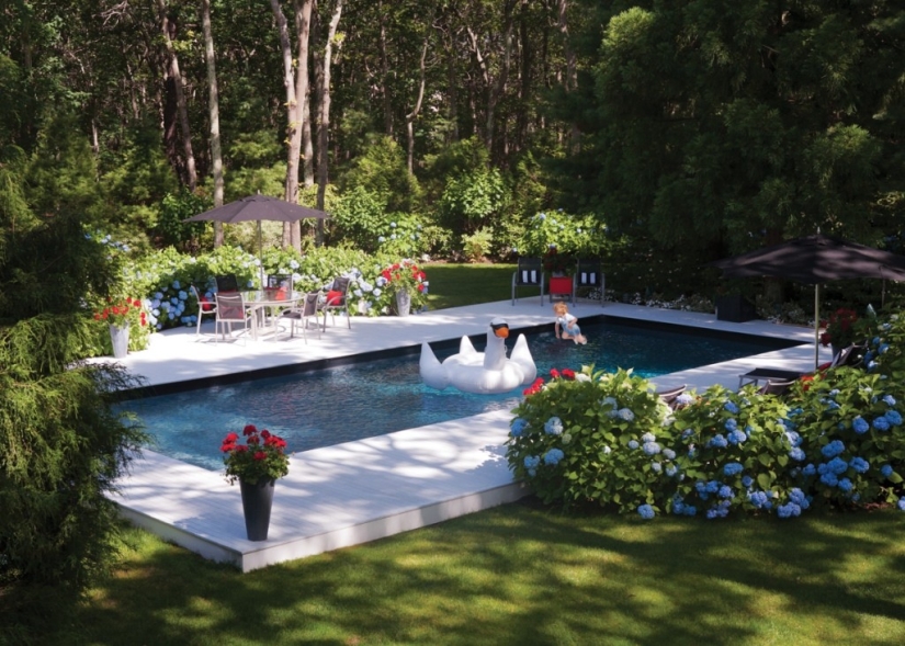 If children flew: positive photo series of a bored Rachel Gulin on maternity leave If children flew: positive photo series of a bored Rachel Gulin on maternity leave