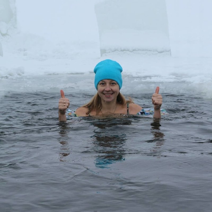 “If you want to be healthy, toughen up!” Girls who love to strip and dive