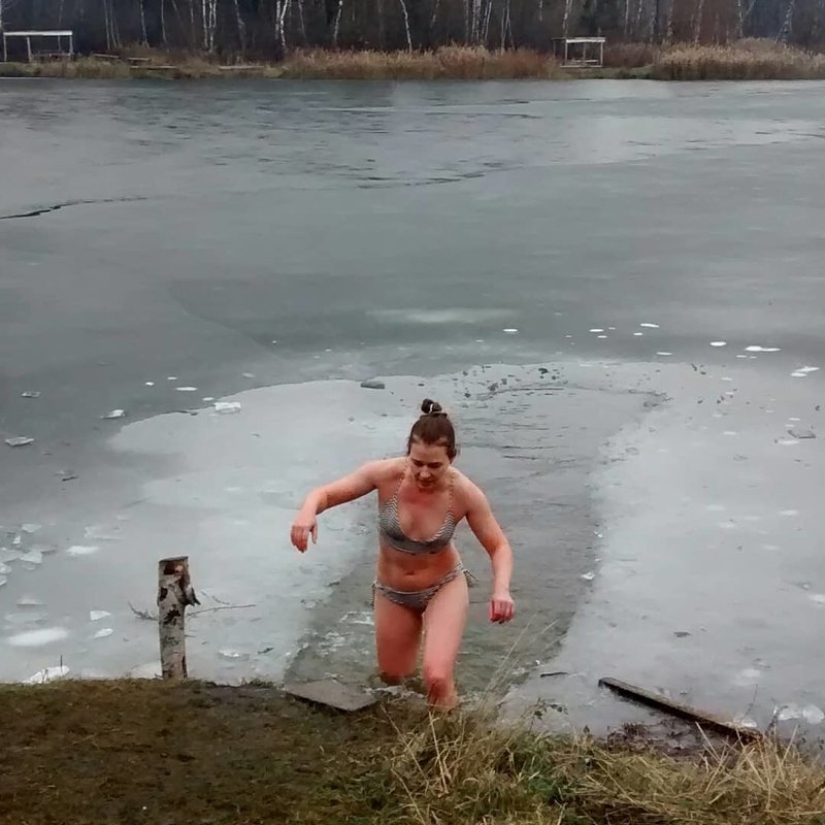 “If you want to be healthy, toughen up!” Girls who love to strip and dive