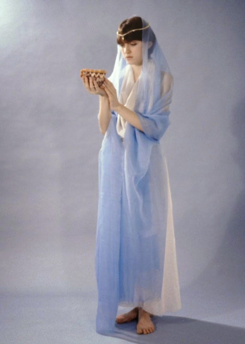 Imágenes desconocidas de una sesión de fotos sincera de Madonna de 18 años Imágenes desconocidas de una sesión de fotos sincera de Madonna de 18 años