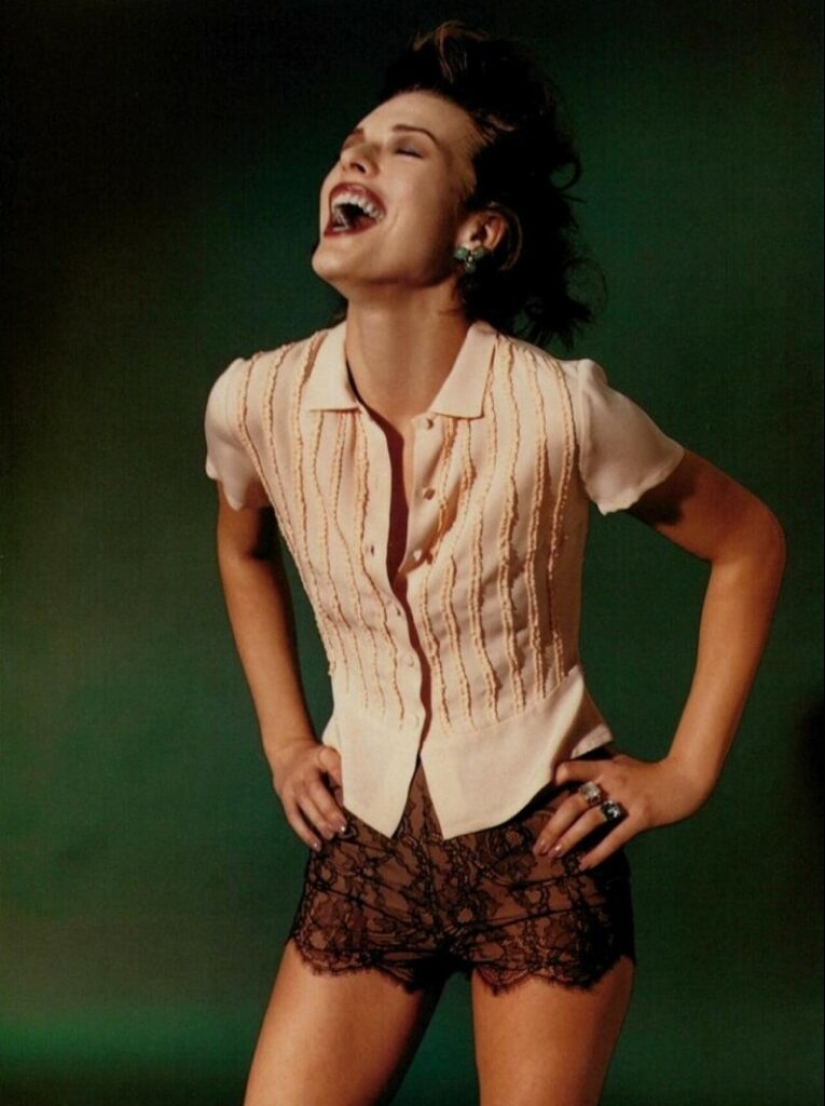 Imágenes inusuales de famosos hooligans de la fotografía de moda de Jürgen Teller Imágenes inusuales de famosos hooligans de la fotografía de moda de Jürgen Teller