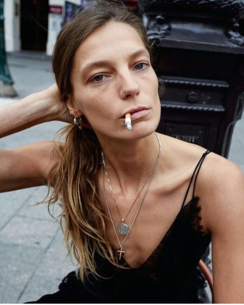 Imágenes inusuales de famosos hooligans de la fotografía de moda de Jürgen Teller Imágenes inusuales de famosos hooligans de la fotografía de moda de Jürgen Teller