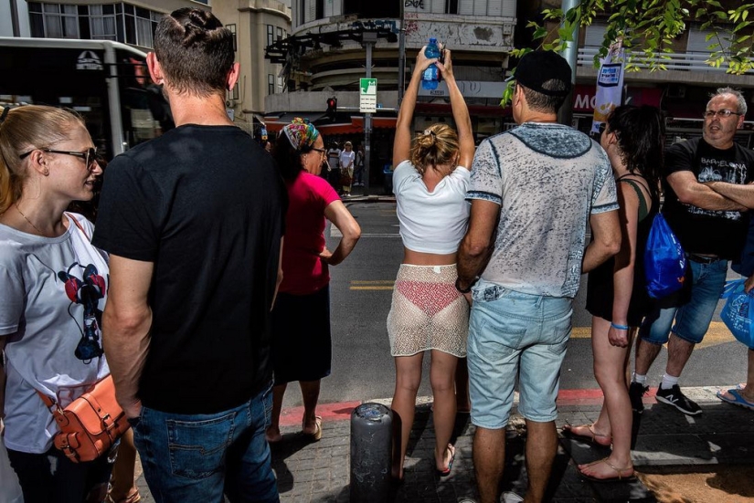 Inesperadas escenas de la calle de nueva York y tel Aviv en la lente del maestro de la calle-foto por Ronen Berka Inesperadas escenas de la calle de nueva York y tel Aviv en la lente del maestro de la calle-foto por Ronen Berka