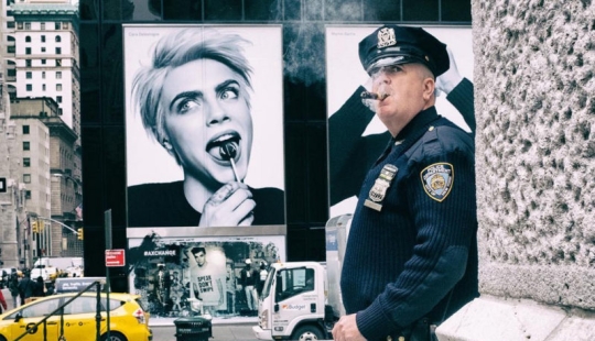 Inesperadas escenas de la calle de nueva York y tel Aviv en la lente del maestro de la calle-foto por Ronen Berka