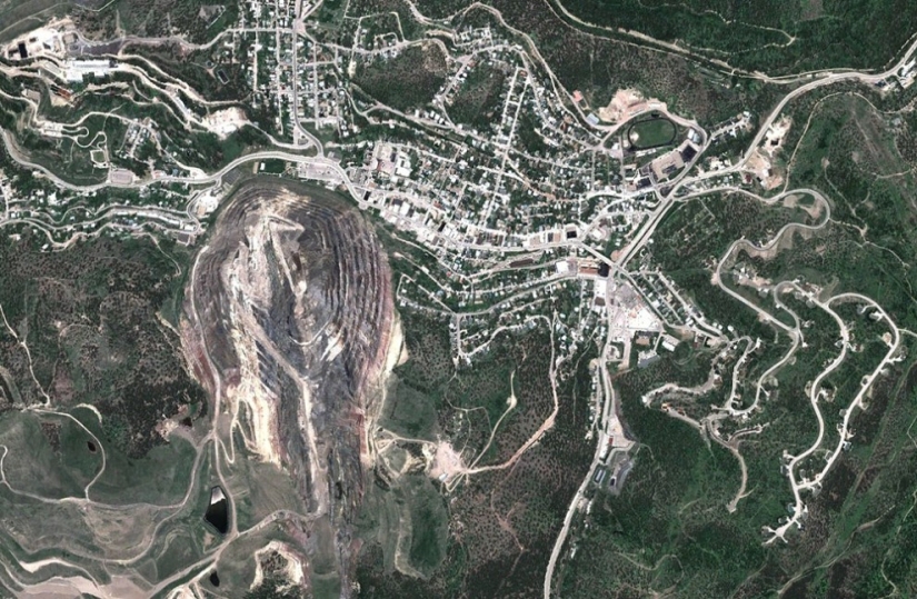 Interesting objects "Google Earth"