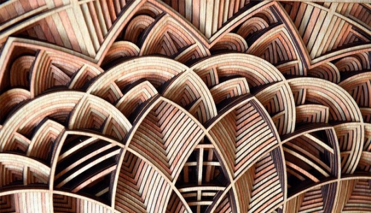 Intrincada y delicada talla de Gabriel schama Intrincada y delicada talla de Gabriel schama