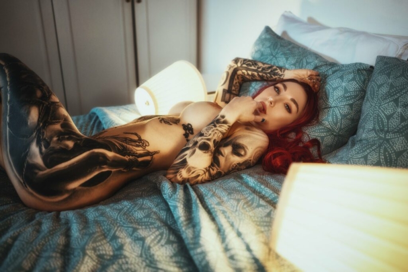 Istanbul beauties in erotic photographs by Kaan Altindal