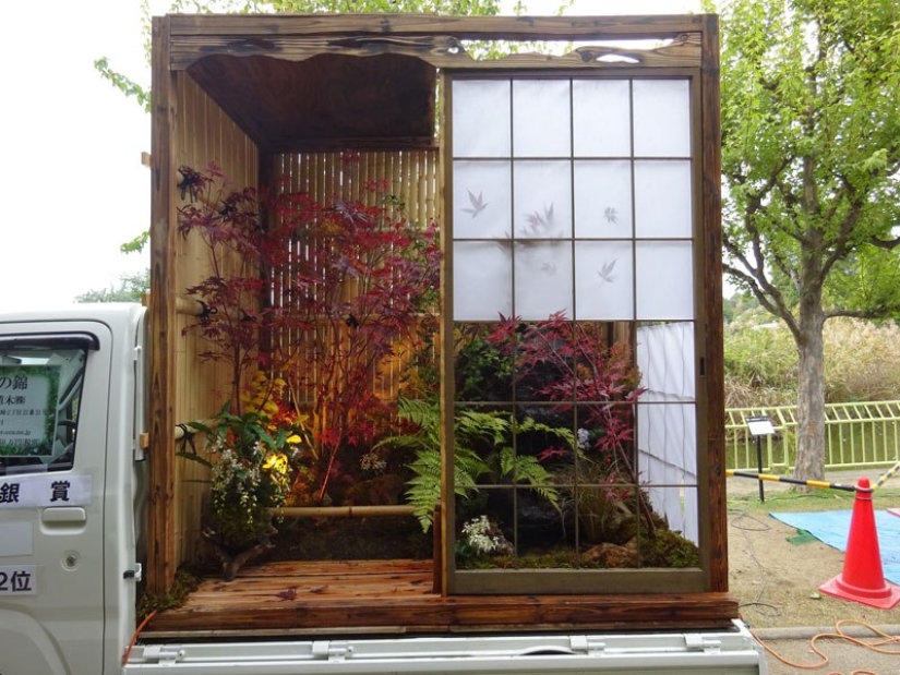 It could come only in Japan — coolest mobile mini-garden