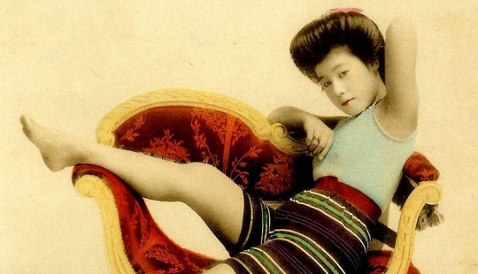 Japanese pin-up postcards with geisha in swimsuits