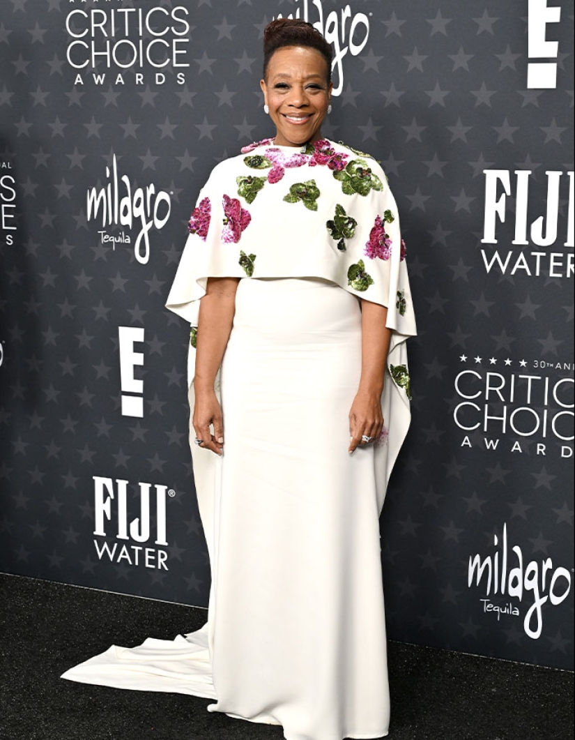 Jaw-Dropping Outfits And Fashion Disasters From The Critics Choice Awards Red Carpet